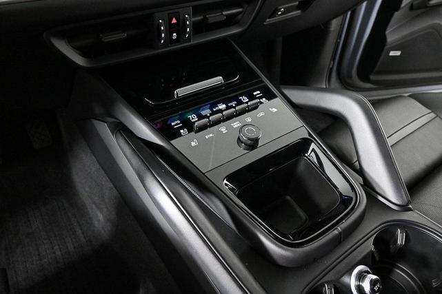 Photo of 2024 Arctic Grey Porsche Cayenne