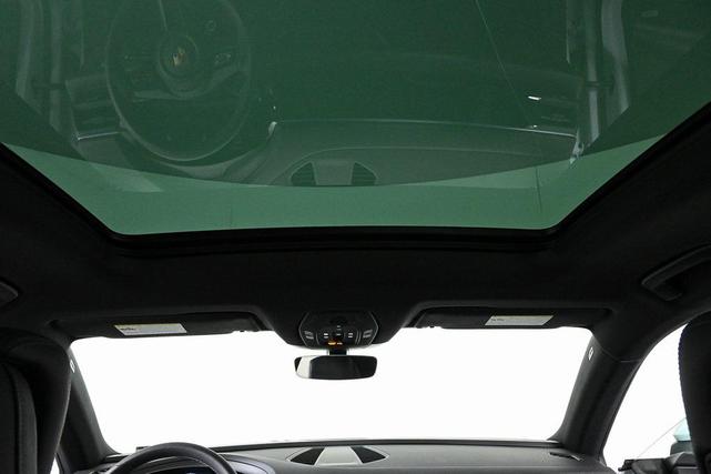 Photo of 2025 Ice Grey Metallic Porsche Macan