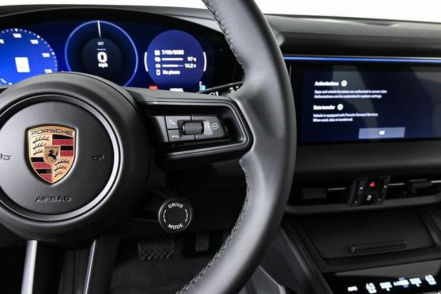 Photo of 2025 Ice Grey Metallic Porsche Macan