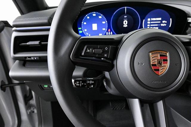 Photo of 2025 Ice Grey Metallic Porsche Macan