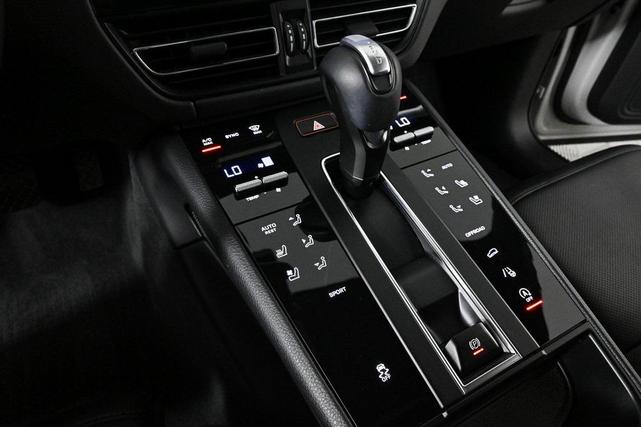 Photo of 2025 Porsche Macan