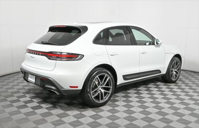 Photo of 2025 White Porsche Macan