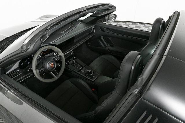 Photo of 2024 Agate Grey Metallic Porsche 911