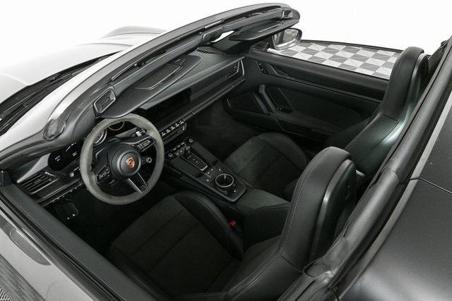 Photo of 2024 Agate Grey Metallic Porsche 911
