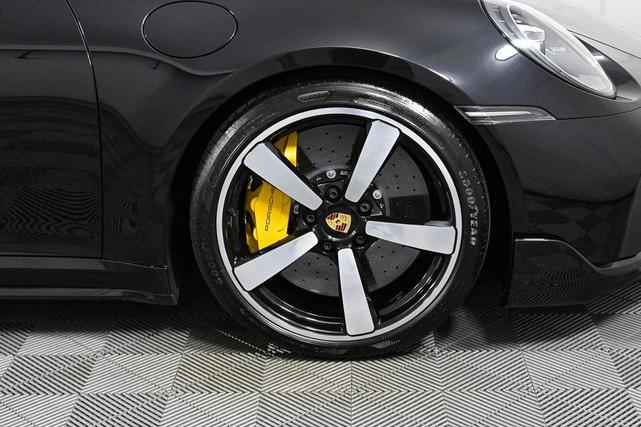 Photo of 2024 Jet Black Metallic Porsche 911
