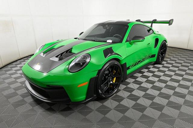Photo of 2023 Python Green Porsche 911