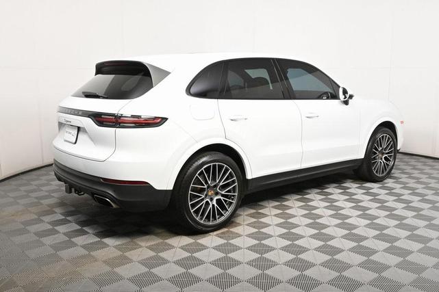 Photo of 2021 White Porsche Cayenne