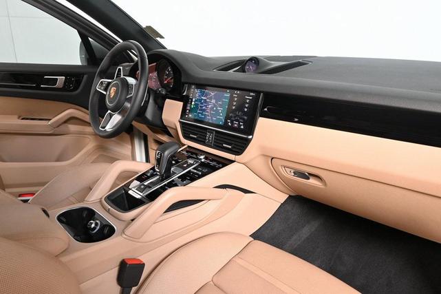 Photo of 2021 White Porsche Cayenne