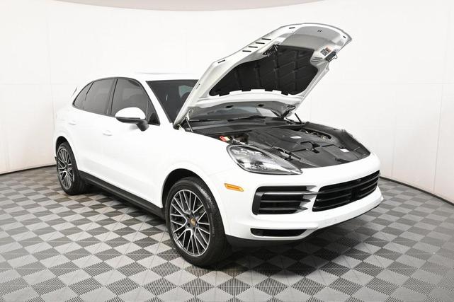 Photo of 2021 White Porsche Cayenne