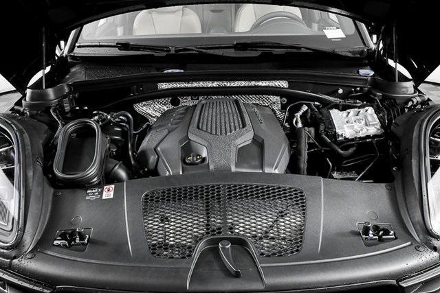 Photo of 2025 Black Porsche Macan