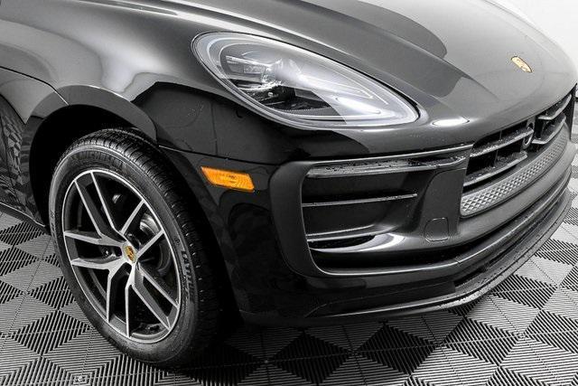 Photo of 2025 Black Porsche Macan