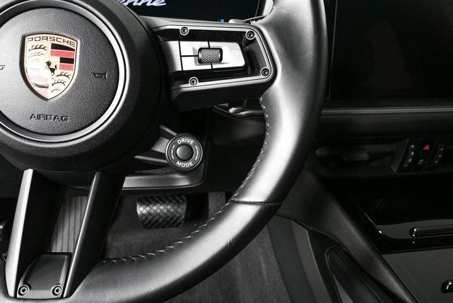 Photo of 2024 Chalk Porsche Cayenne
