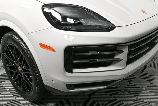 Photo of 2024 Chalk Porsche Cayenne