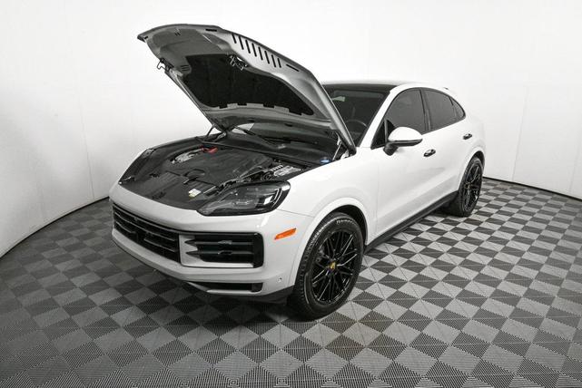 Photo of 2024 Chalk Porsche Cayenne