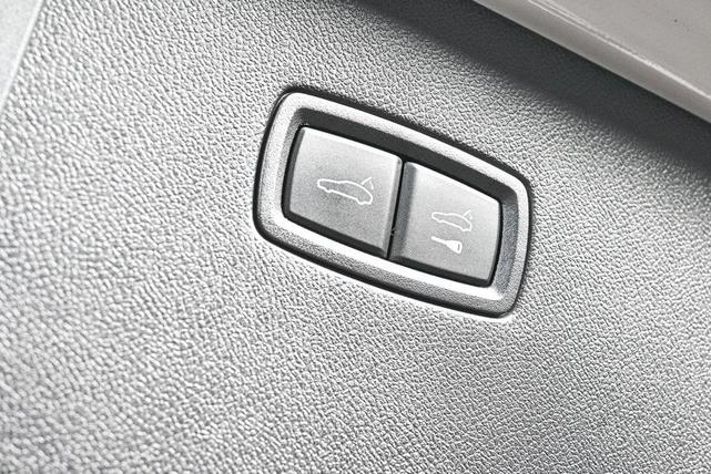 Photo of 2024 Chalk Porsche Cayenne