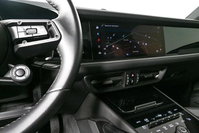 Photo of 2024 Chalk Porsche Cayenne