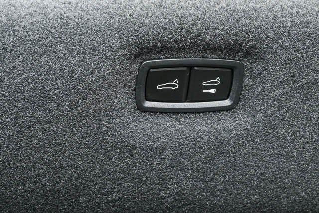 Photo of 2025 Ice Grey Metallic Porsche Taycan
