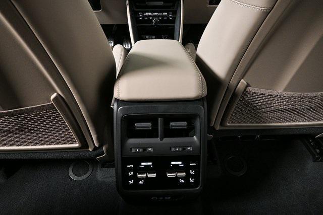 Photo of 2024 Ice Grey Metallic Porsche Macan