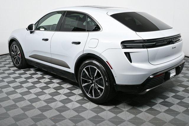 Photo of 2024 Ice Grey Metallic Porsche Macan