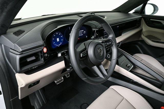 Photo of 2024 Ice Grey Metallic Porsche Macan