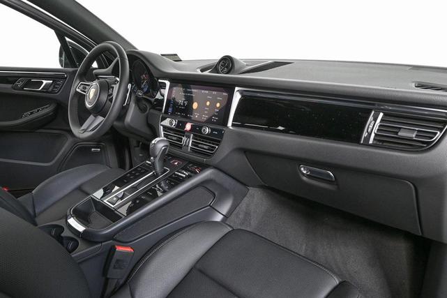 Photo of 2026  Porsche Macan