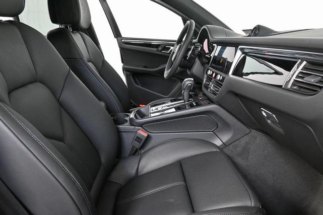 Photo of 2026  Porsche Macan