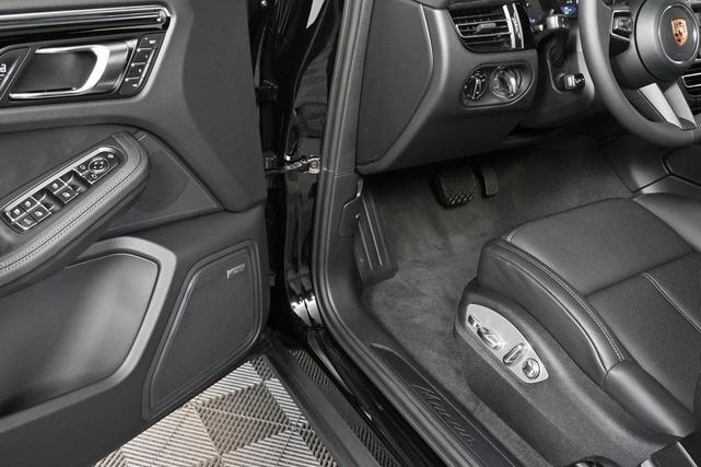 Photo of 2026  Porsche Macan