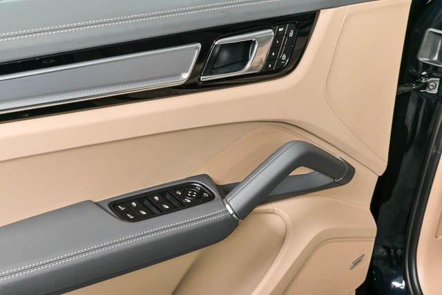 Photo of 2022 Moonlight Blue Metallic Porsche Cayenne