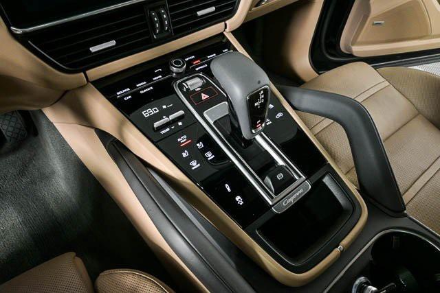 Photo of 2022 Moonlight Blue Metallic Porsche Cayenne