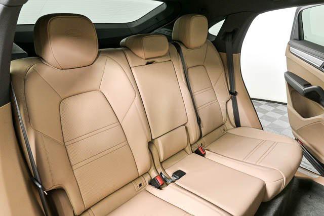 Photo of 2022 Moonlight Blue Metallic Porsche Cayenne