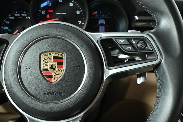 Photo of 2021 Black Porsche Macan