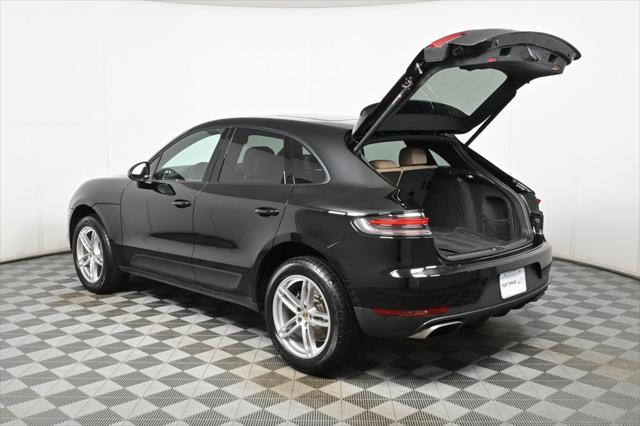 Photo of 2021 Black Porsche Macan