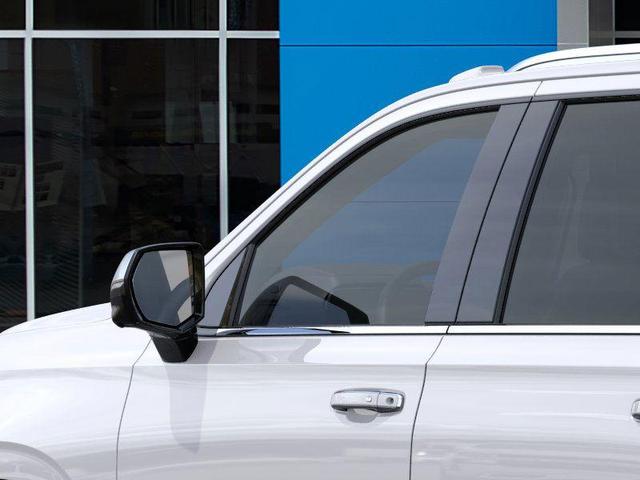 Photo of 2025 Pearl Chevrolet Suburban