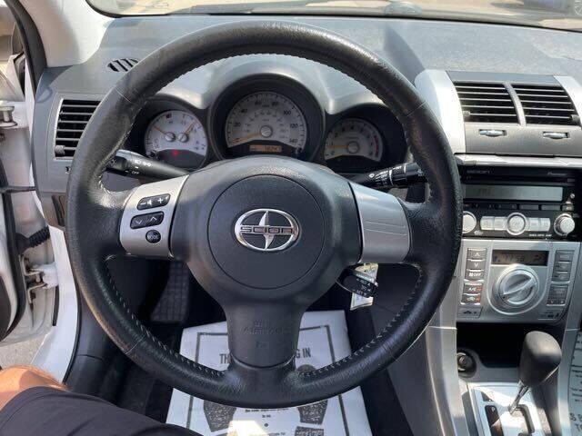 Photo of 2010 Super White Scion tC