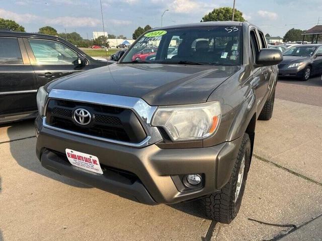 Photo of 2014 Magnetic Gray Metallic Toyota Tacoma