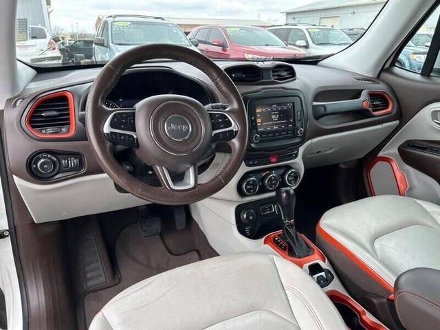 Photo of 2017 Alpine White Jeep Renegade
