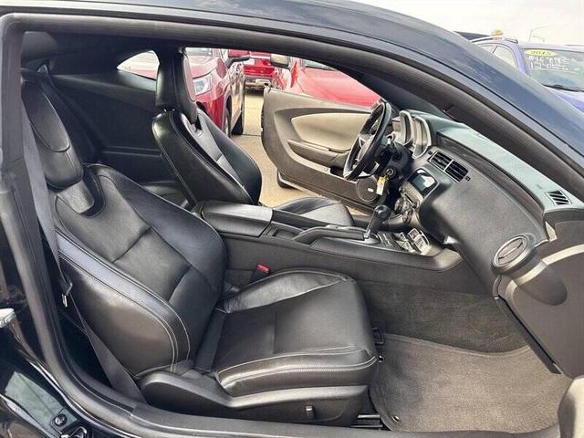 Photo of 2011 Black Chevrolet Camaro