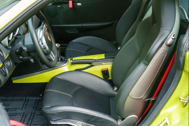 Photo of 2012 Peridot Metallic Porsche Cayman