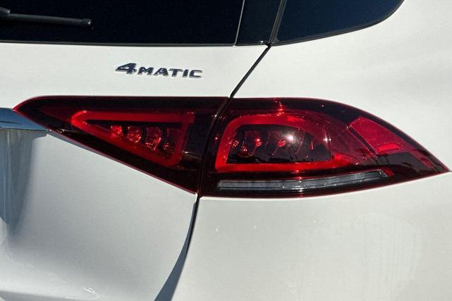 Photo of 2022 Polar White Mercedes-Benz GLE 350