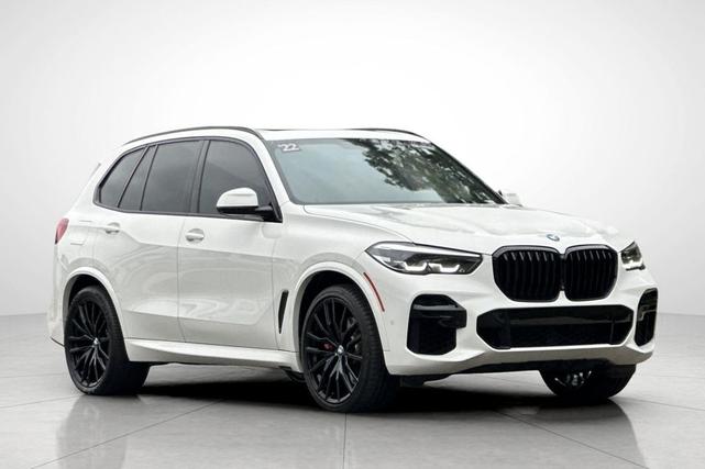 Photo of 2022 Alpine White BMW X5