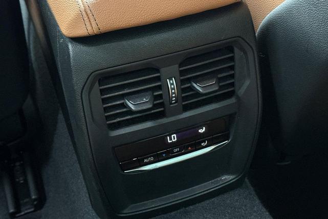 Photo of 2023 Alpine White BMW M2