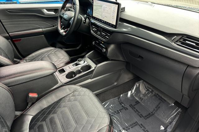 Photo of 2024 Vapor Blue Ford Escape