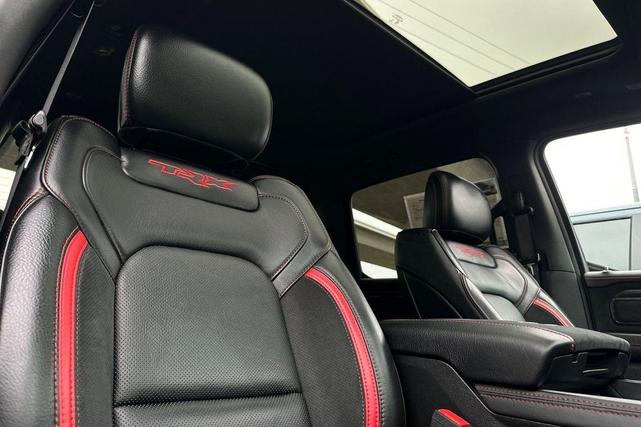 Photo of 2021 Granite Crystal Metallic Clearcoat RAM 1500