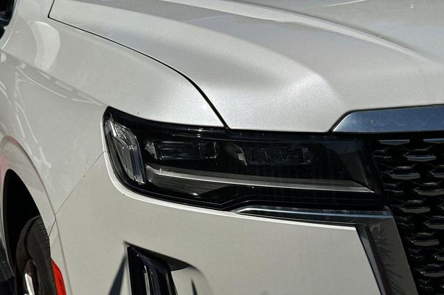Photo of 2022 Crystal White Tricoat Cadillac Escalade ESV