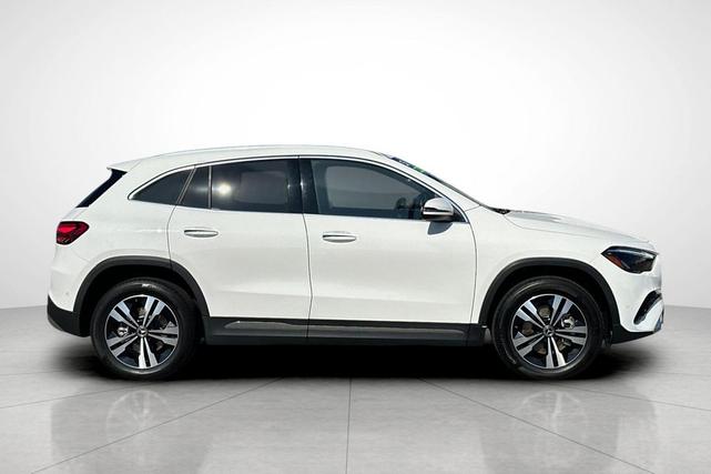 Photo of 2025 Polar White Mercedes-Benz GLA 250