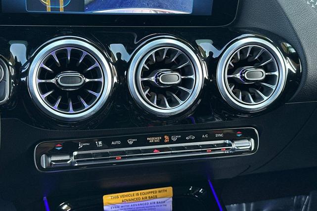 Photo of 2025 Polar White Mercedes-Benz GLA 250