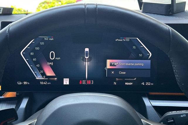 Photo of 2024 Alpine White BMW i5