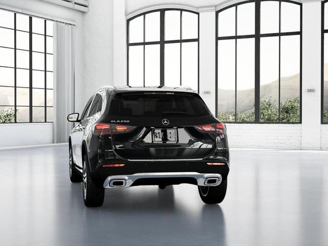 Photo of 2025 Night Black Mercedes-Benz GLA 250
