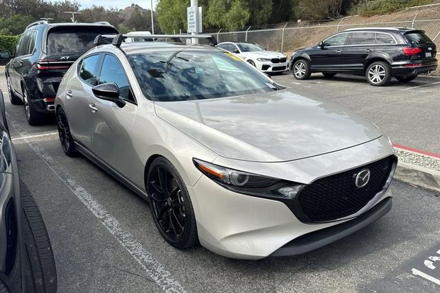 Photo of 2022 Platinum Quartz Metallic Mazda Mazda3