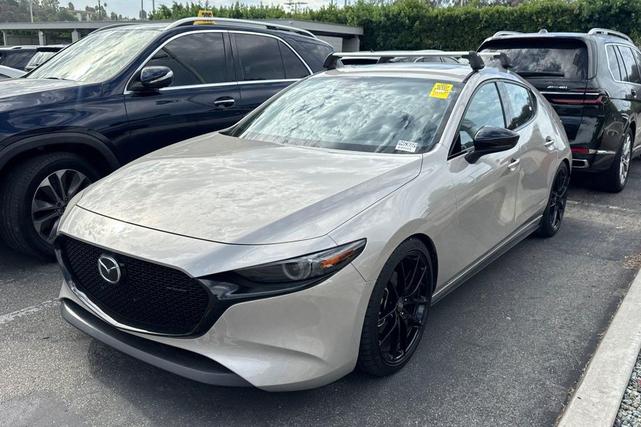 Photo of 2022 Platinum Quartz Metallic Mazda Mazda3